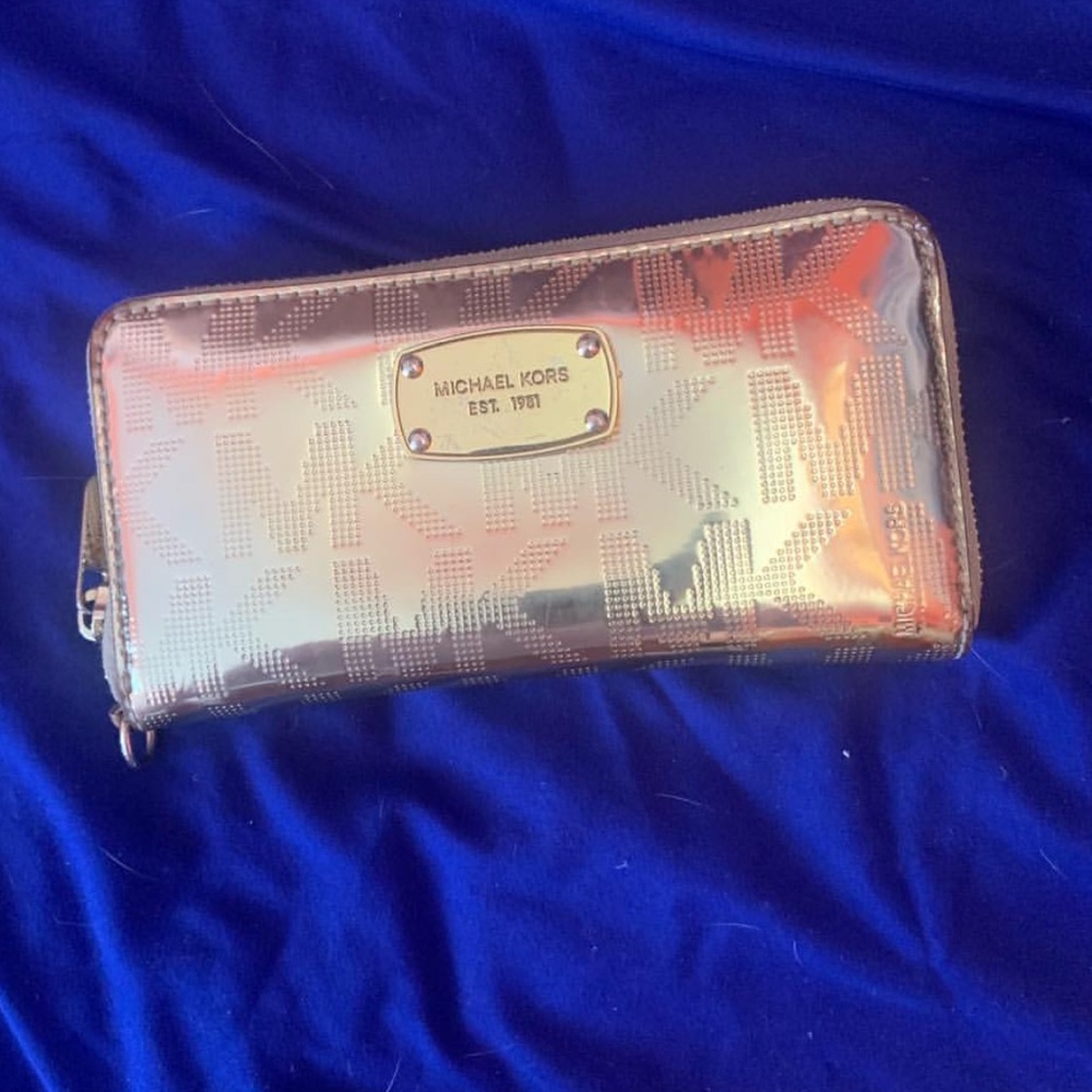 MK wallet